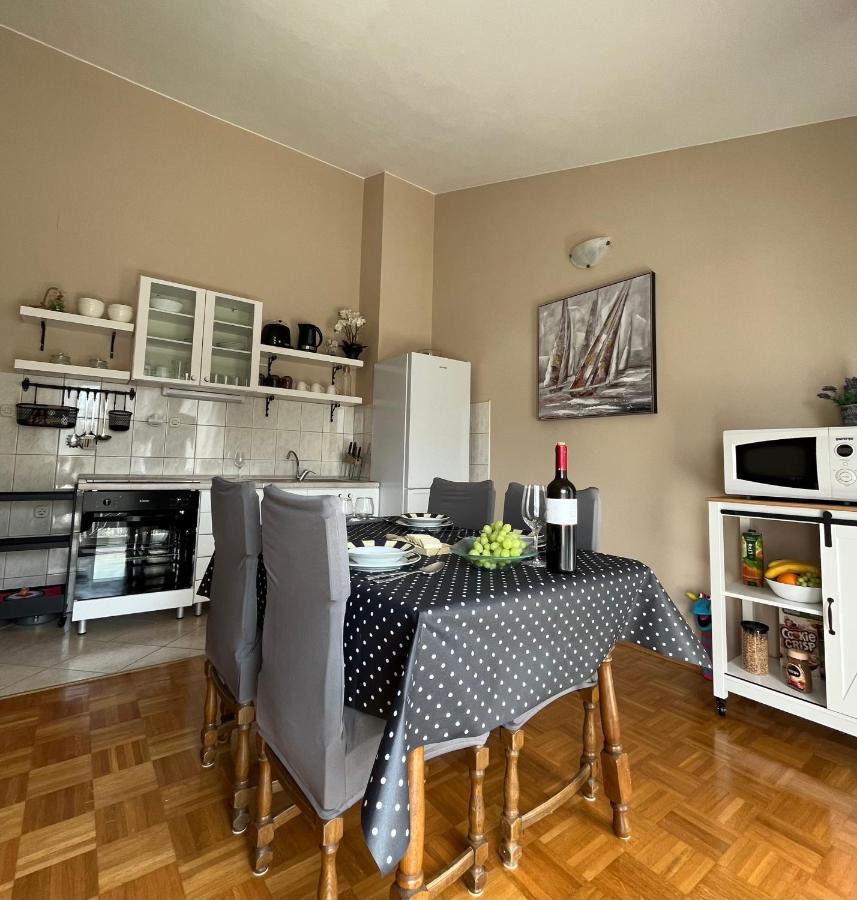 Apartments Tino & Leon Sukošan المظهر الخارجي الصورة