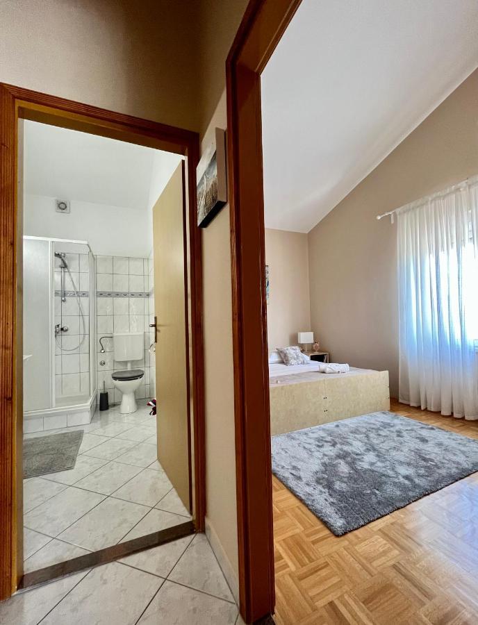 Apartments Tino & Leon Sukošan المظهر الخارجي الصورة